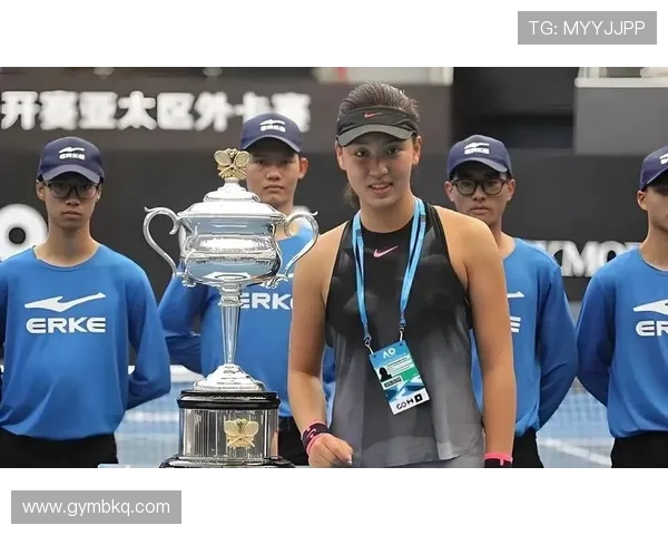 网球赛季激战正酣 新星崛起与老将再度争锋 网球赛季激战正酣 新星崛起与老将再度争锋