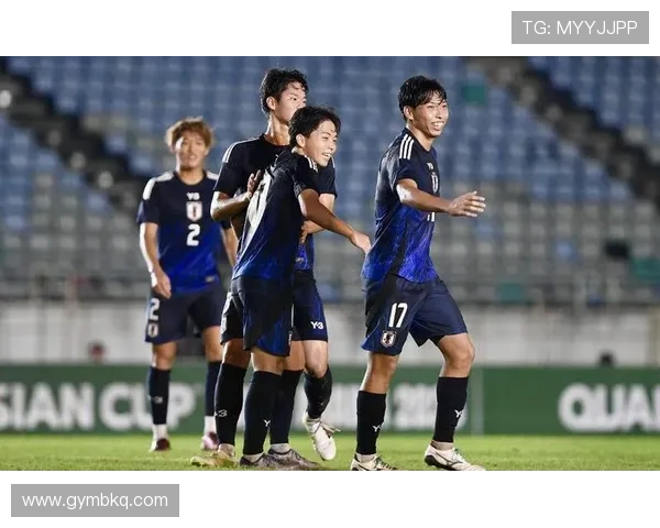 世界杯预选赛：中国队迎战日本队，冲击小组头名目标迫在眉睫