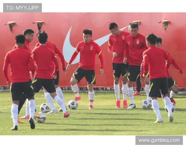 国足迎战强敌全场鏖战九十分钟顽强防守赢得关键积分 国足迎战强敌全场鏖战九十分钟顽强防守赢得关键积分