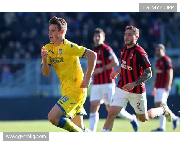 弗罗西诺内俱乐部的崛起与发展:从低谷到意甲的辉煌之路 弗罗西诺内俱乐部的崛起与发展:从低谷到意甲的辉煌之路