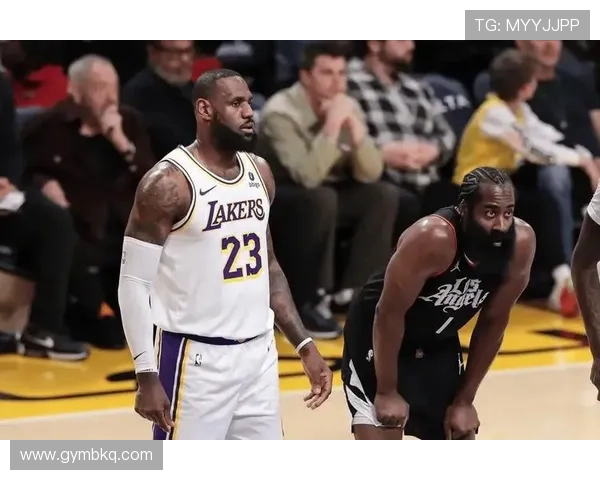 湖人交易传闻再起詹姆斯谈未来联盟格局或迎震荡季后赛形势引关注