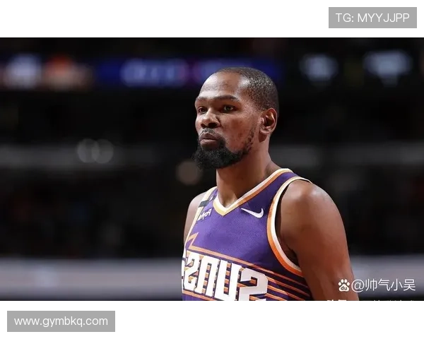 篮网核心杜兰特复出迎来赛季首场比赛，带领球队力克劲敌展示强大火力